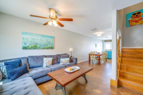 Port Aransas Condo with Pool Access Steps to Beach!